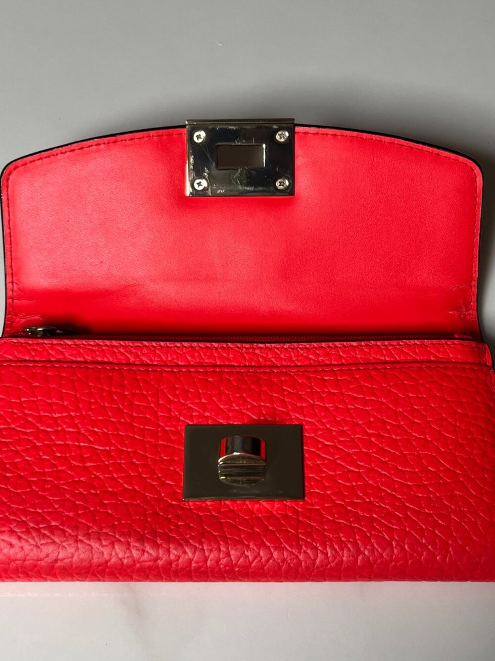 Kate Spade New York Red Pebbled Leather Turn Lock Continental Wallet - Picture 12 of 12